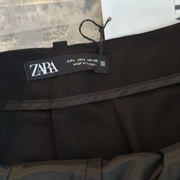 ZARA | Black | SHORTS WITH DARTS - Picture 11 of 12